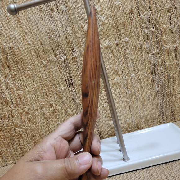 Vintage Burnished Sleek Hand Crafted Hardwood Fish Ornament - Picture 4 of 6